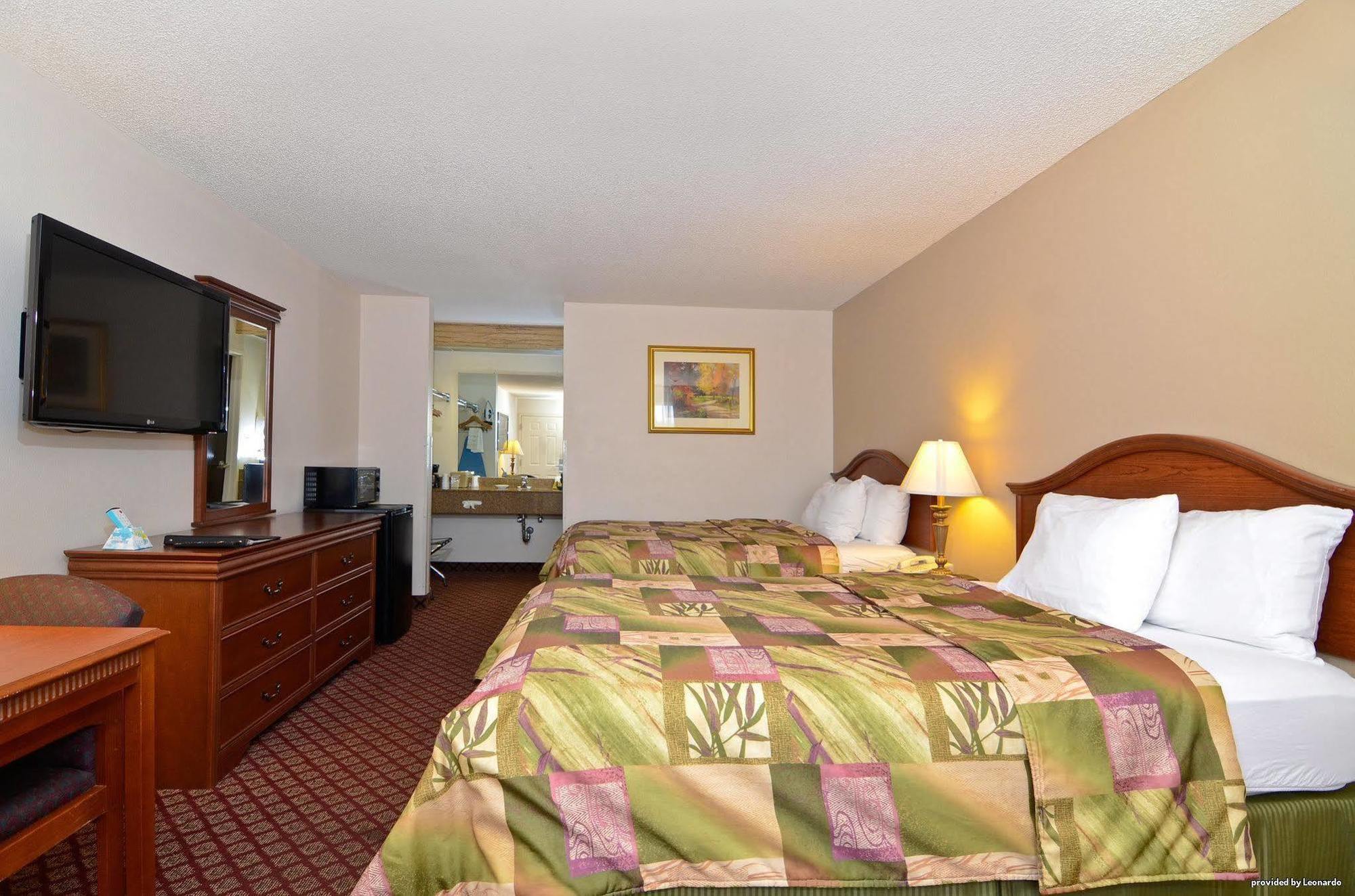 Econo Lodge Ripley Bagian luar foto